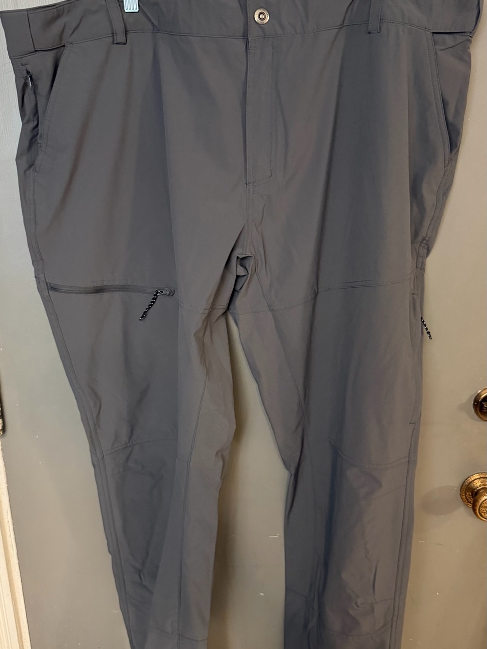 Magellan Men’s 3XL. Outdoors Gray Cargo Travel Pants